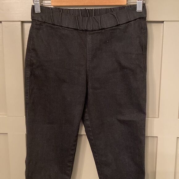 MIRACLEBODY By Miraclesuit Slimming Shaping Pull-On Capri Jeans Black Size 2 - Picture 9 of 10